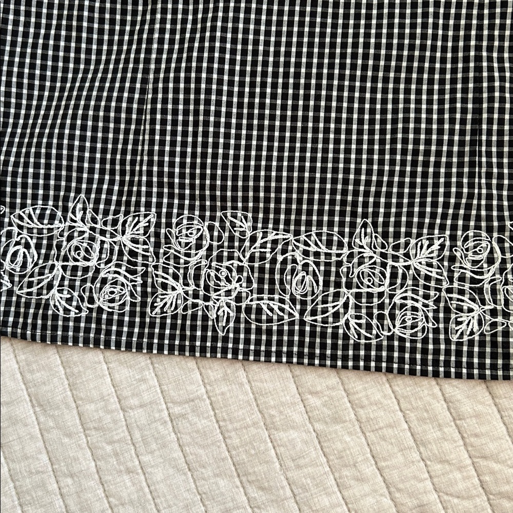Vintage Black and White Gingham Tank Top - Picture 14 of 15